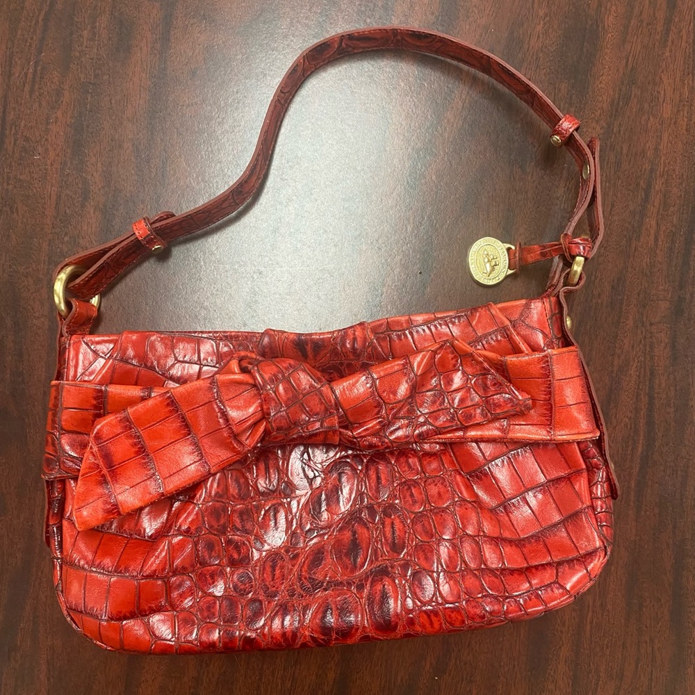 Brahmin Red Crocodile Leather Shoulder Bag

GREAT CONDITION